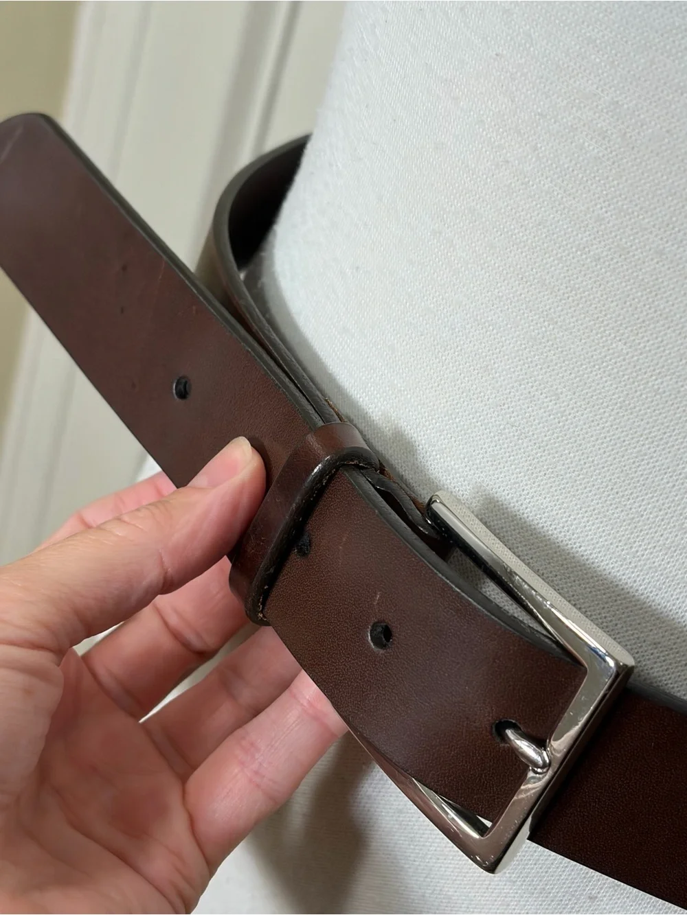 Banana Republic Men's Brown Leather Belt with Silver Buckle 34